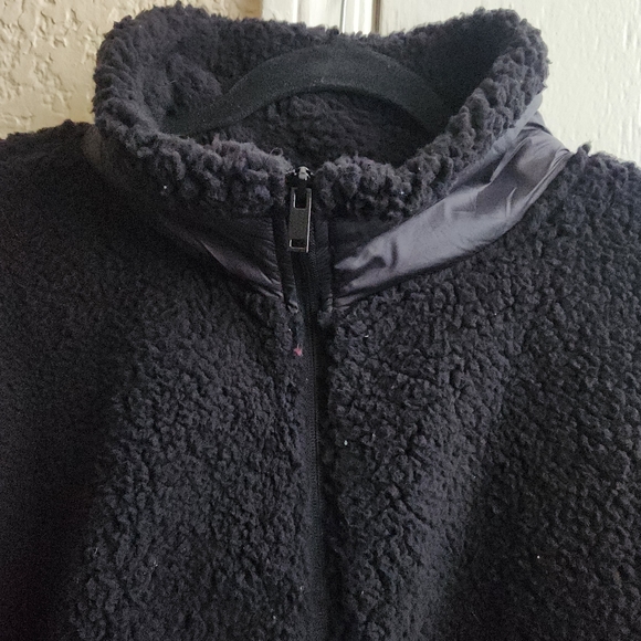 NWT Grand Beach Club- Sherpa Jacket - Picture 5 of 9